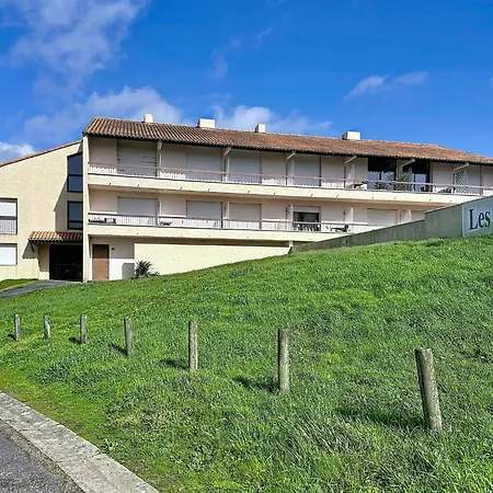 Apartment Les Dunes By Interhome